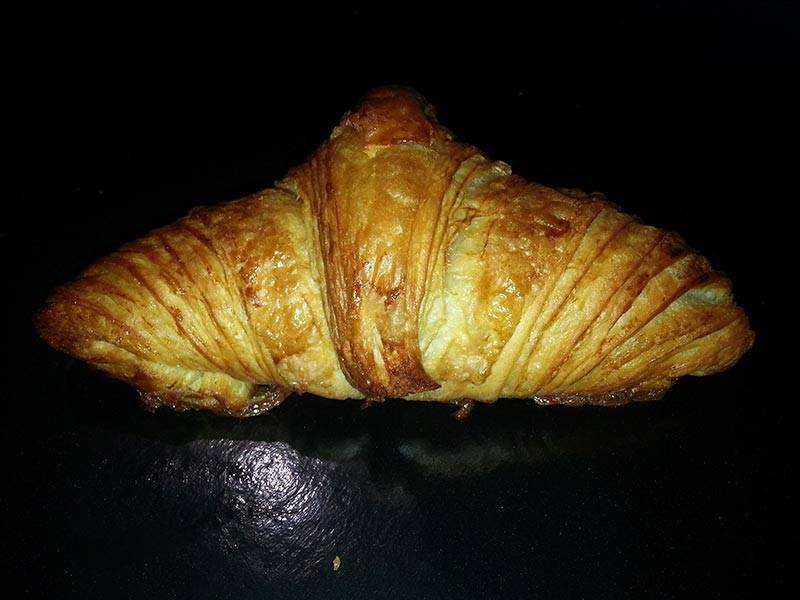 croissant doré et moelleux