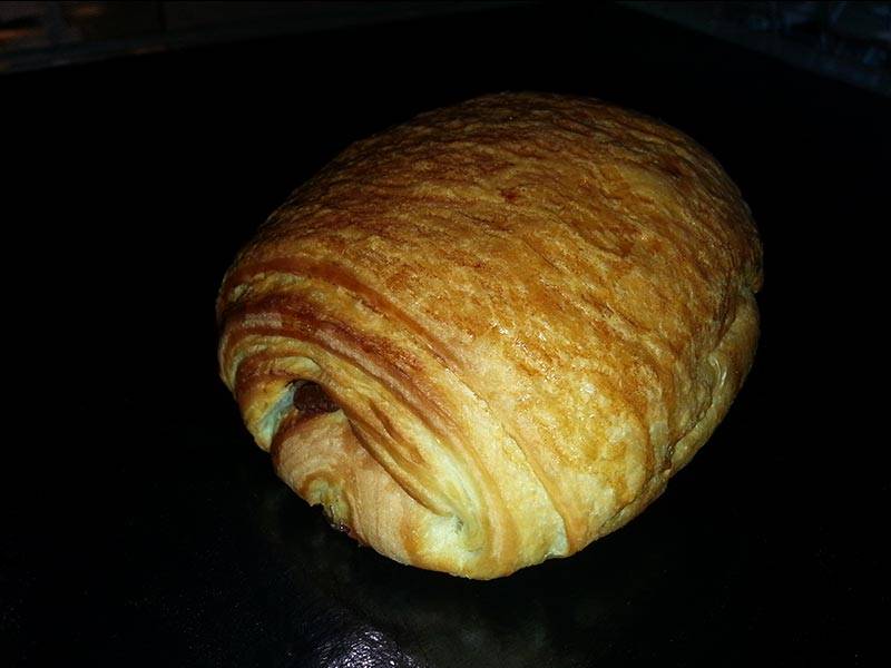 Pains-au-chocolat-a-Leguevin